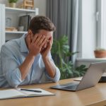 Télétravail et santé : comment prévenir les douleurs de dos, la fatigue oculaire et le stress au quotidien